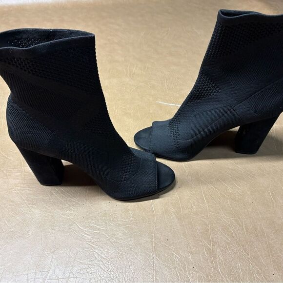 Women’s open toe black boots - Picture 3 of 6